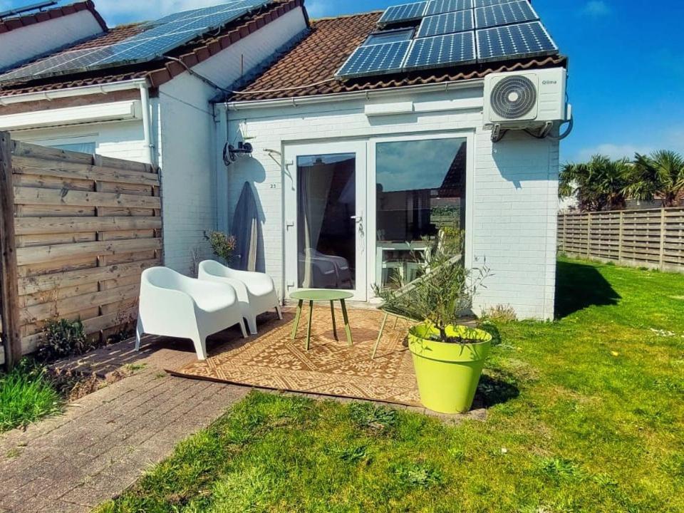Salty - Vakantiehuisje Op De Grens Van Bredene-De Haan 外观 照片